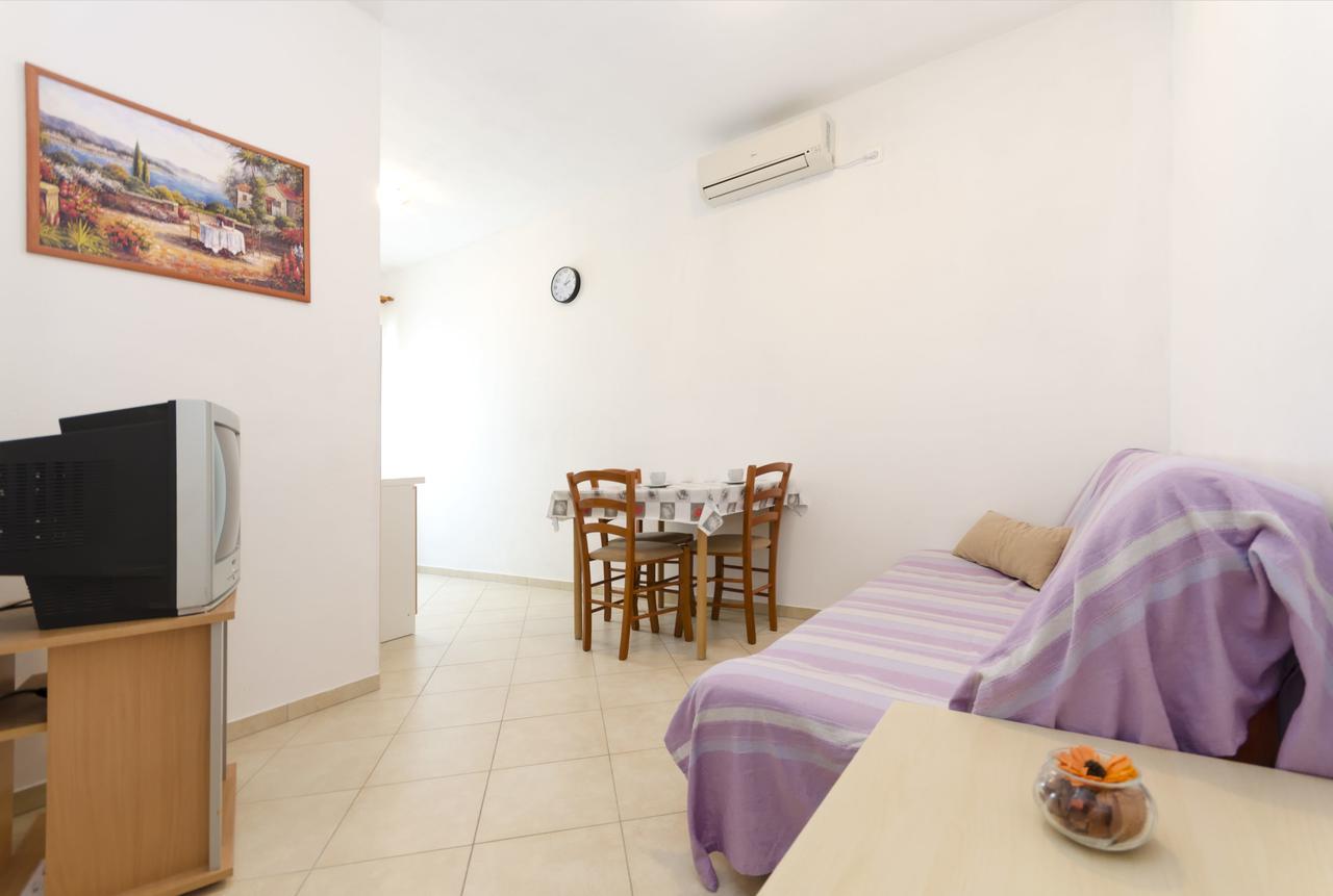 Apartments Anastazija Vodice Exteriör bild