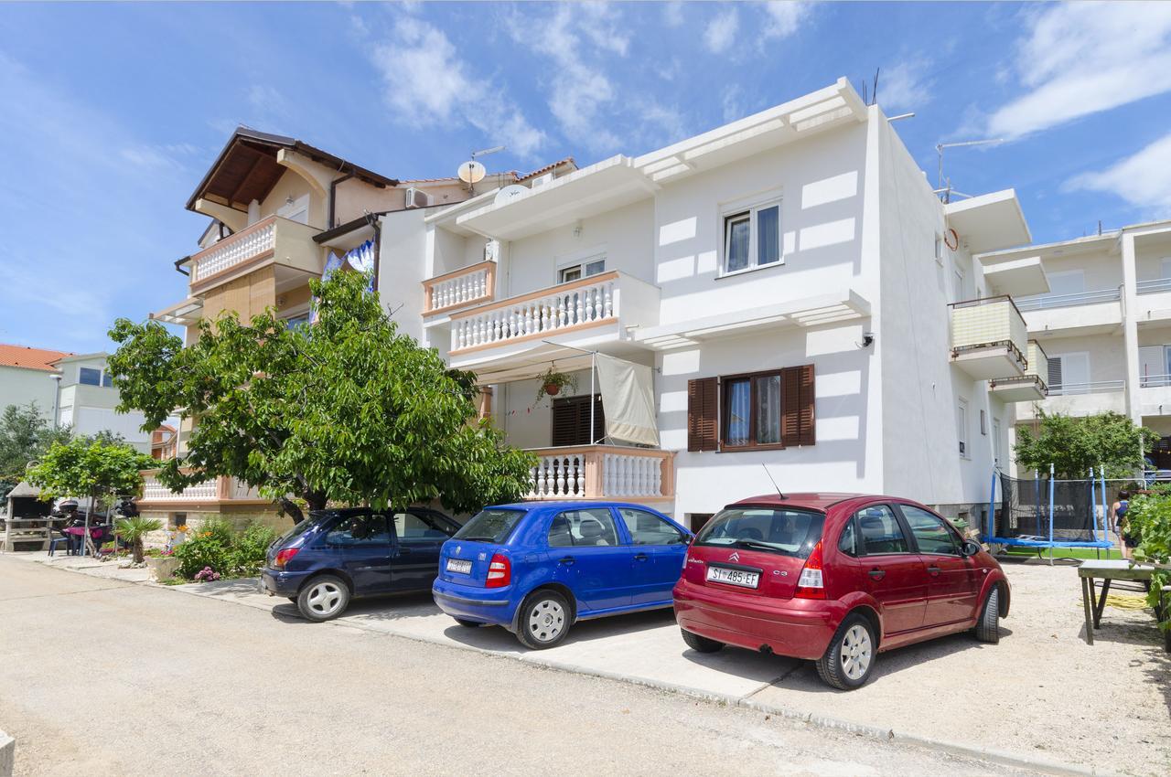Apartments Anastazija Vodice Exteriör bild